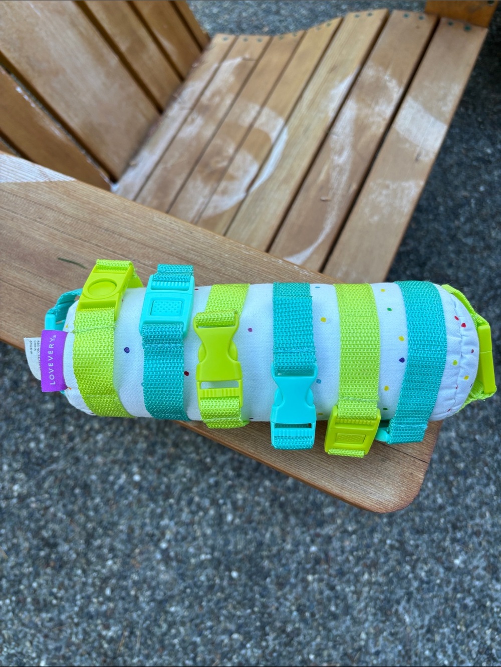 LoveyBite Sensory Teething Strap Roll in Lime and Teal